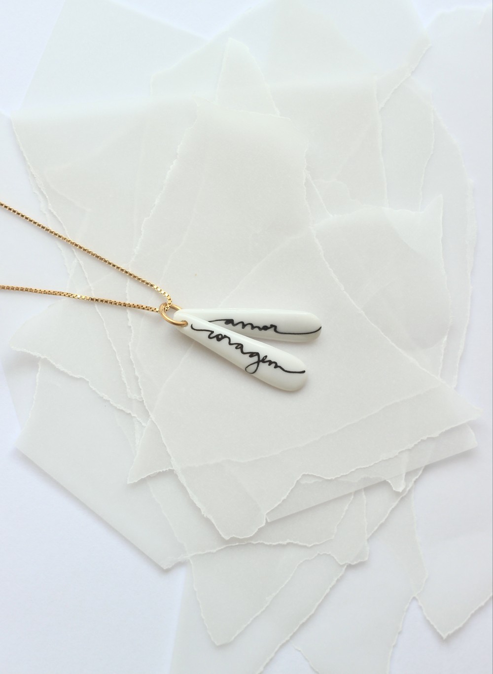 Foto do produto colar coragem amor porcelana | necklace courage love porcelain