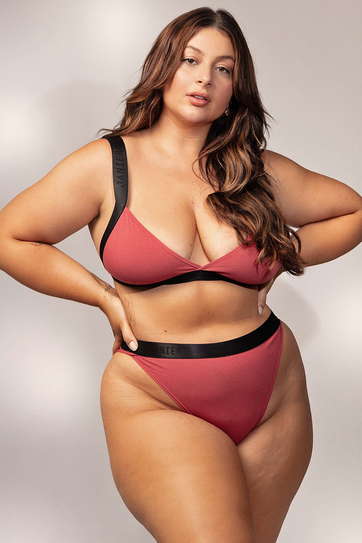 CALCINHA ROSA CAVADA ALÍCIA