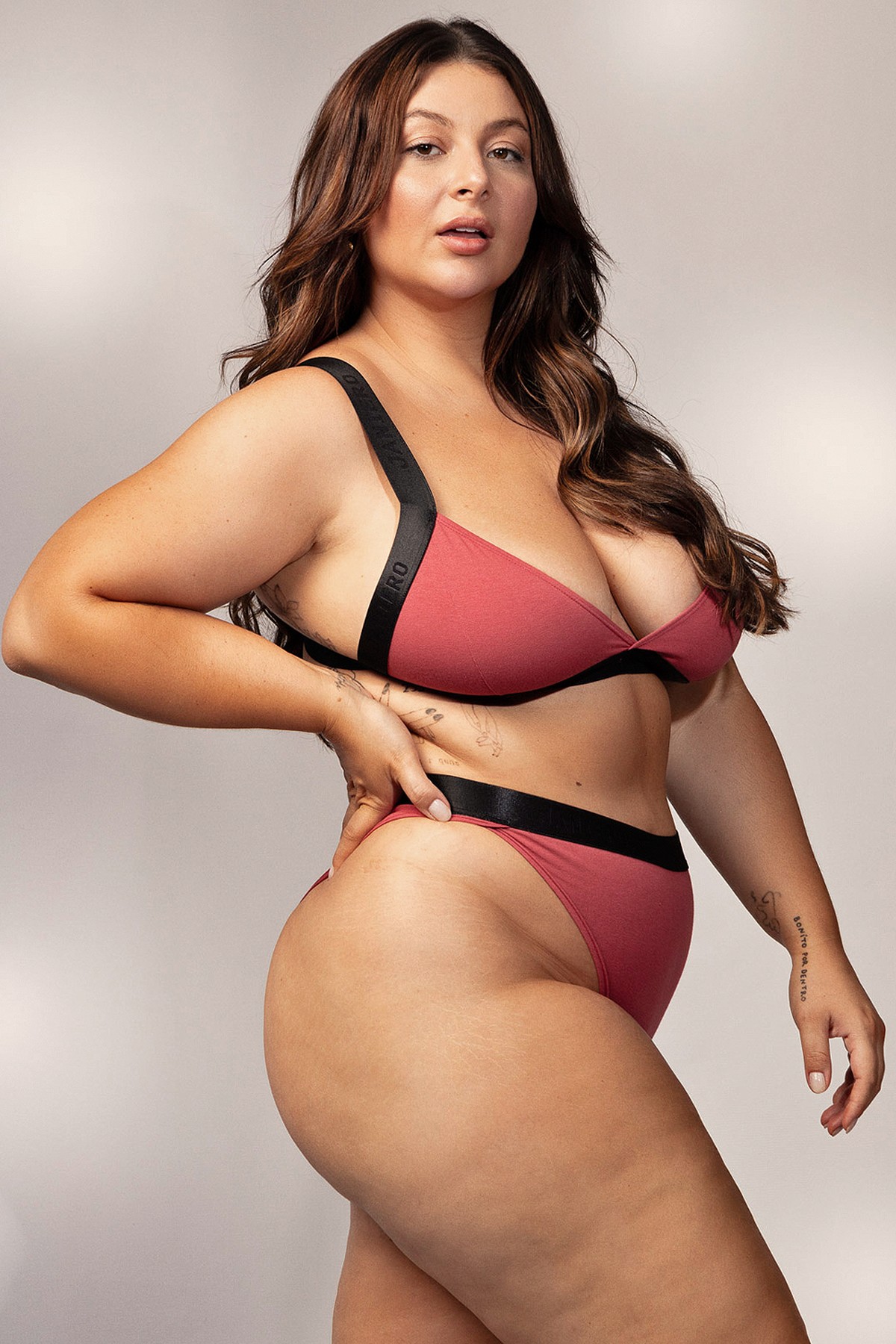 CALCINHA ROSA CAVADA ALÍCIA