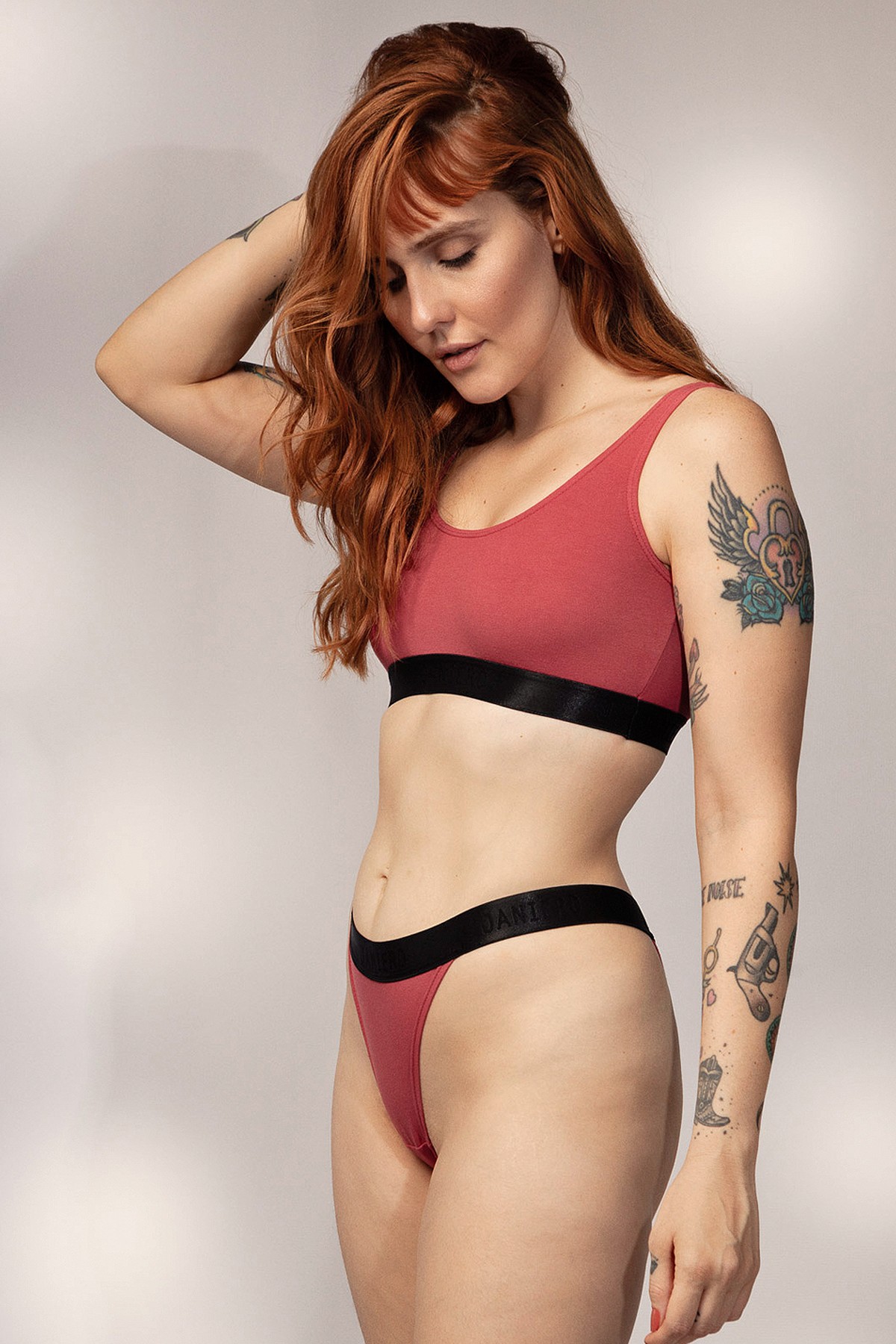 CALCINHA ROSA STRING GAIA
