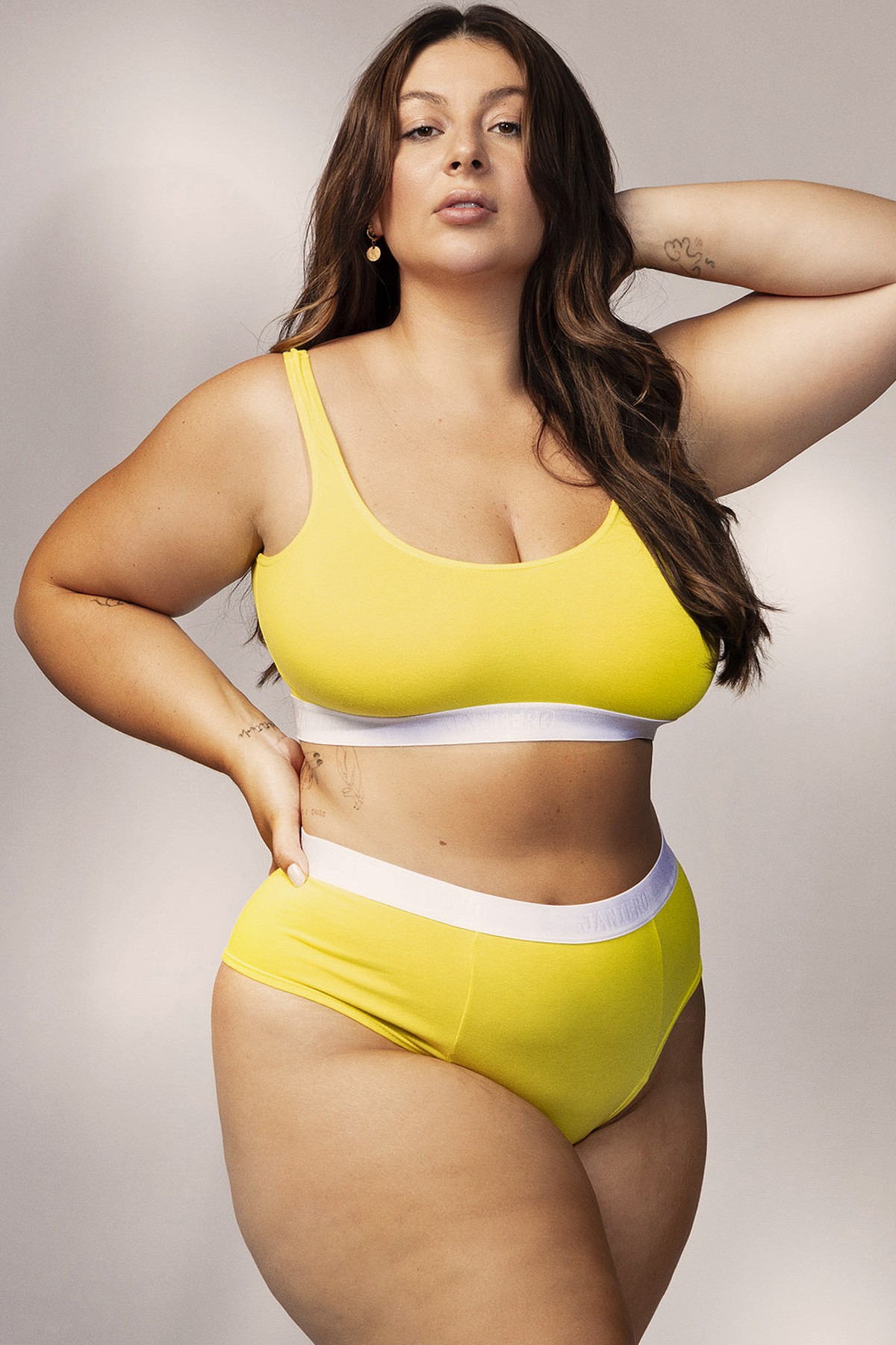 TOP ESPORTIVO AMARELO ESTHER