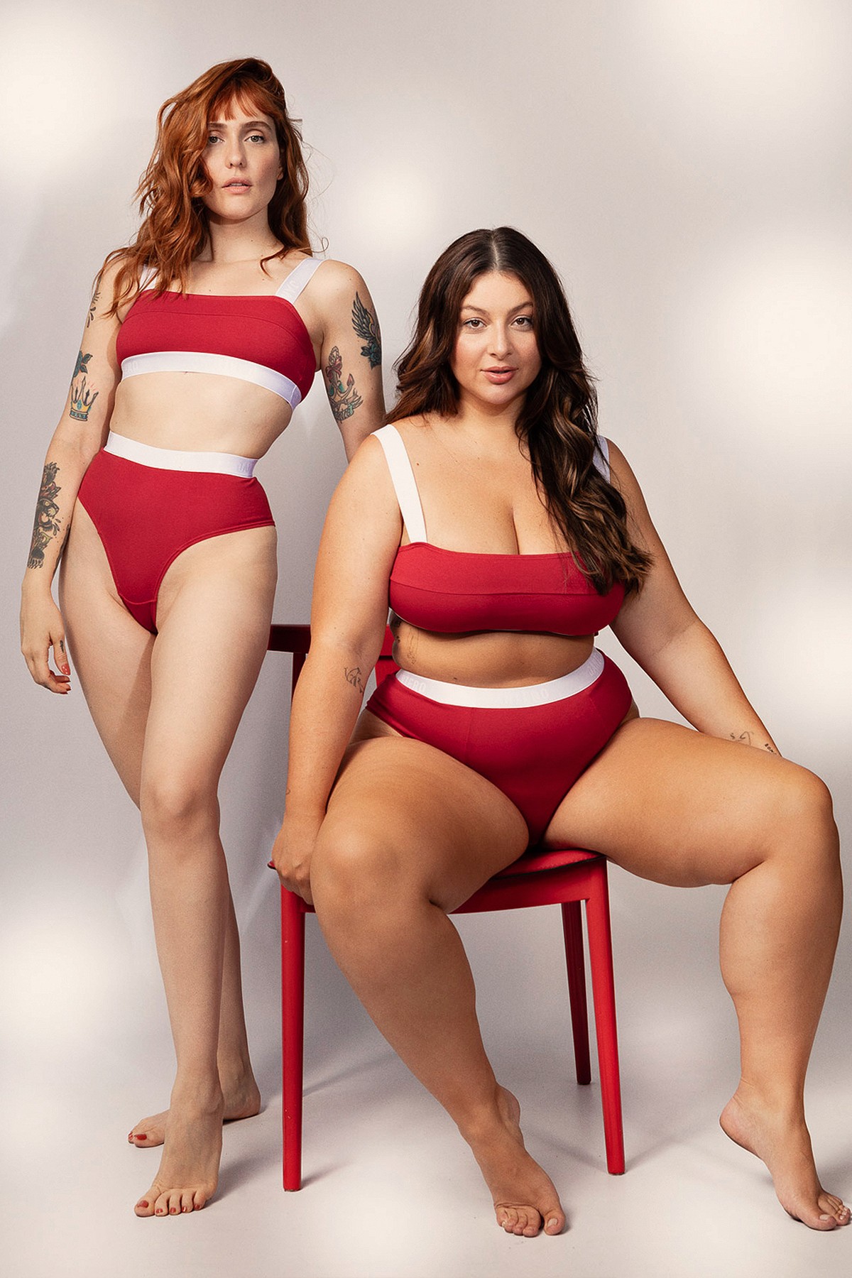 HOT PANTS VERMELHA BETINA