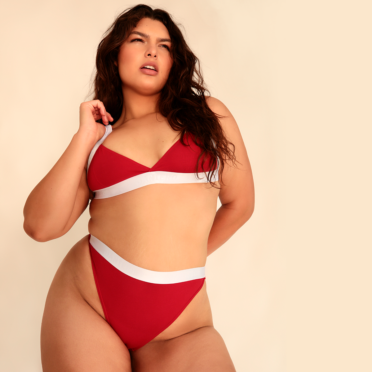 TOP TRIANGULAR VERMELHO LAURA