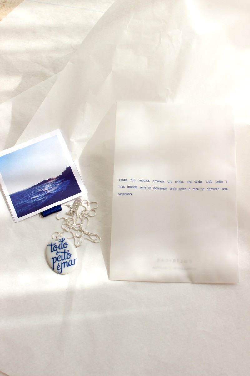 colar todo peito é mar