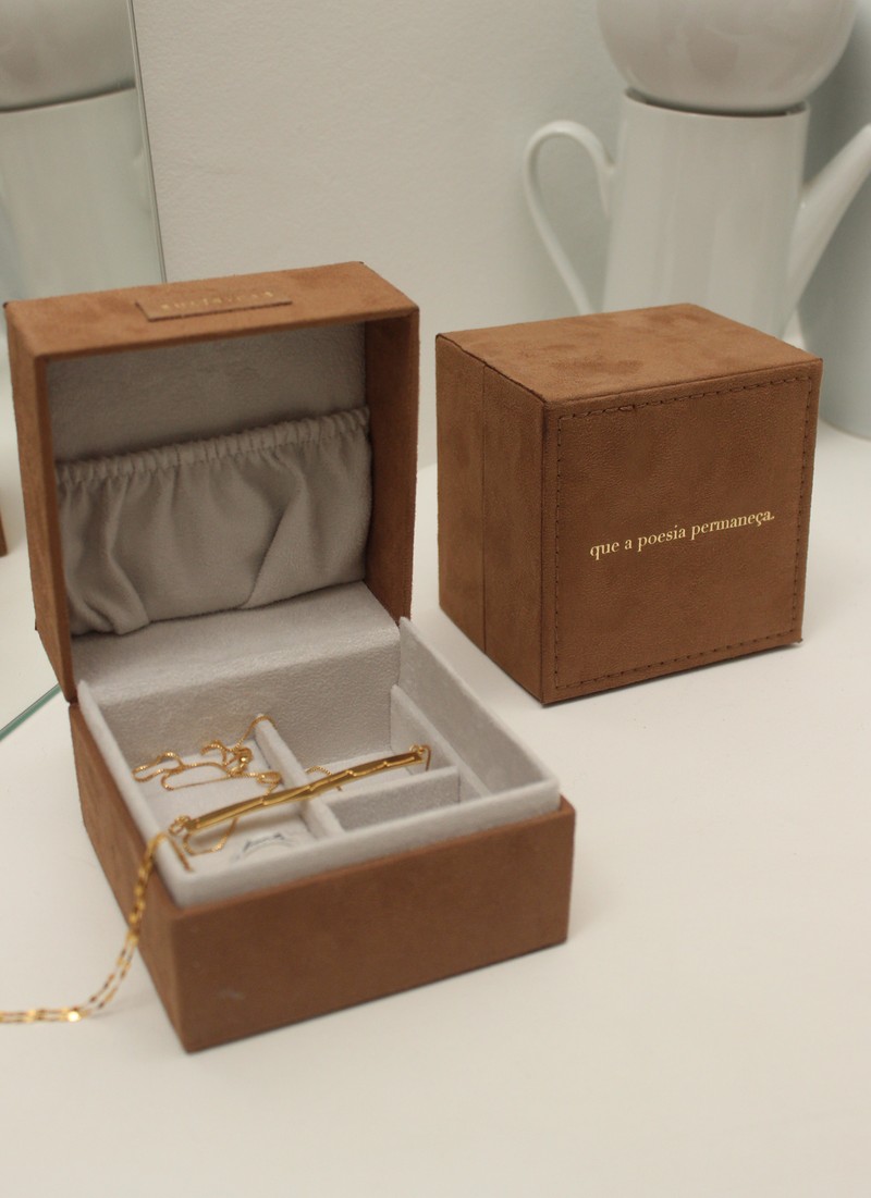 caixa de joias - que a poesia permaneça