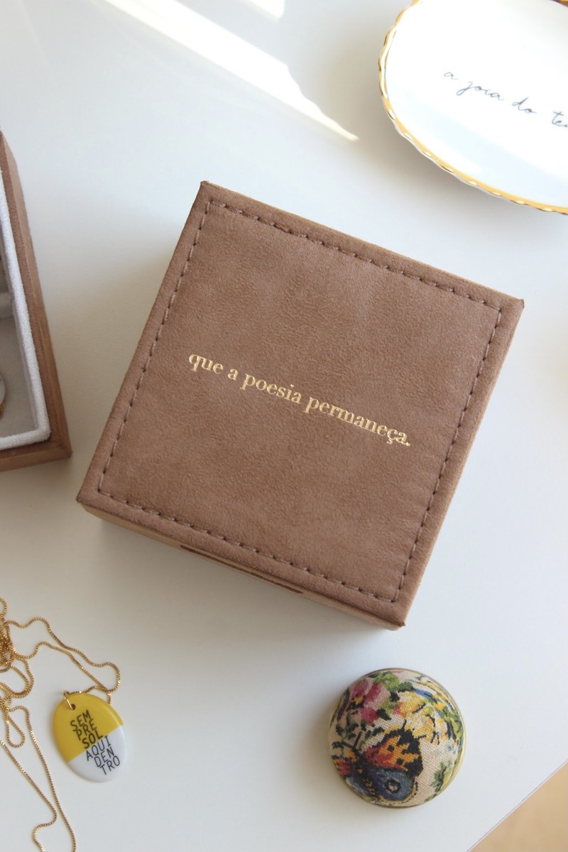 caixa de joias - que a poesia permaneça