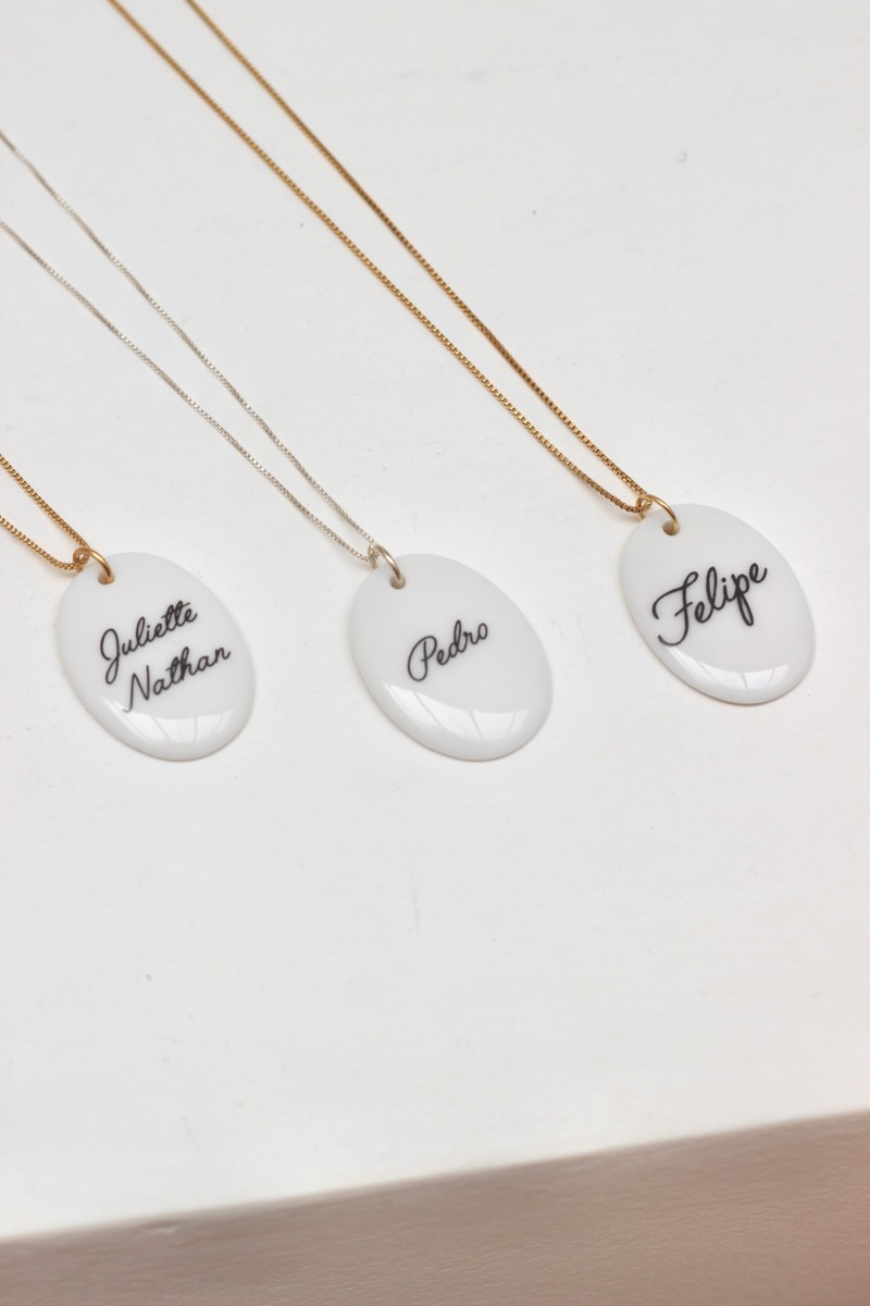 colar personalizado de mães em porcelana